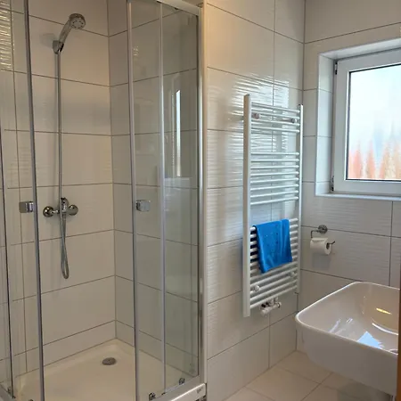 Hotel-restaurant Cafe Caro 3* 카롤리넨시엘