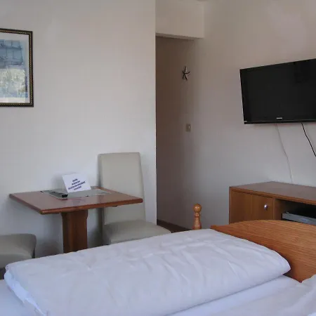 Hotel-restaurant Cafe Caro 호텔 카롤리넨시엘