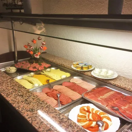 Hotel-restaurant Cafe Caro 카롤리넨시엘